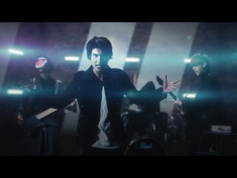 THE SIXTH LIE - The Walls【OFFICIAL MUSIC VIDEO】