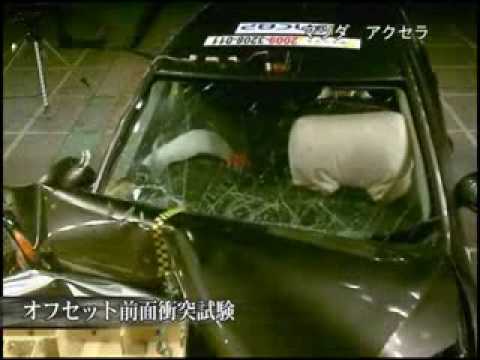 Video crash test Mazda Mazda 3 (Axela) sedan since 2009
