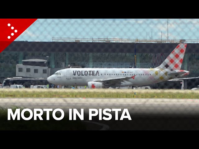 Risucchiato dal motore di un aereo a Orio al Serio. La testimonianza: "E' stato sbalzato indietro"