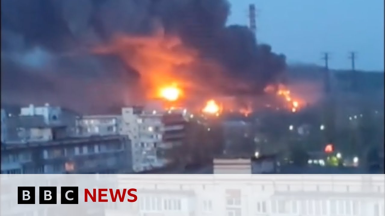 Ukraine war: Russian strikes destroy key power plant in Kyiv | BBC News