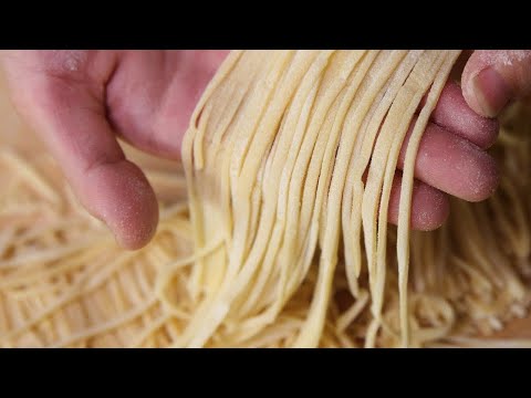 THE ART OF HOMEMADE NOODLES - How to make Chinese Noodles At Home (Recipe)