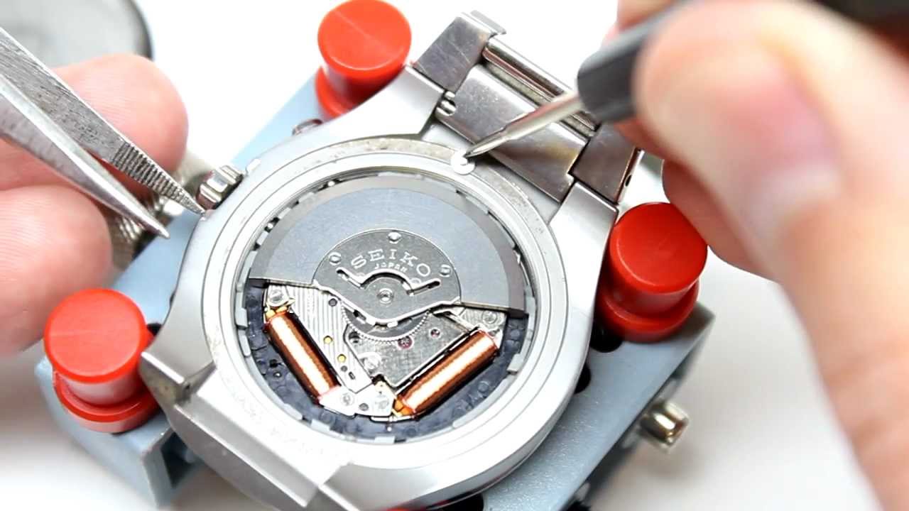 how-to-change-replace-your-seiko-kinetic-battery-capacitor-youtube