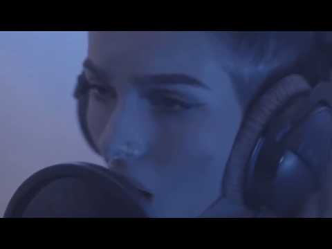 Zhavia -