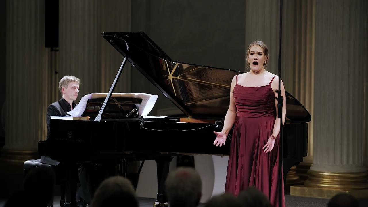 Watch Antonia’s aria ”Elle a fui, la tourterelle” - Offenbach - Les contes d’Hoffmann