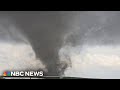 Deadly, destructive tornado rips through Kansas town