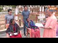 आम लोगों से मिले CM Yogi, लगाया Janta Darbar, सामने आया पूरा Video | #cmyogi #bjp #yogiadityanath  - 01:06 min - News - Video