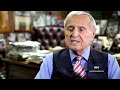 Martin Greenfield, celebrity tailor, dies at 95  - 03:02 min - News - Video