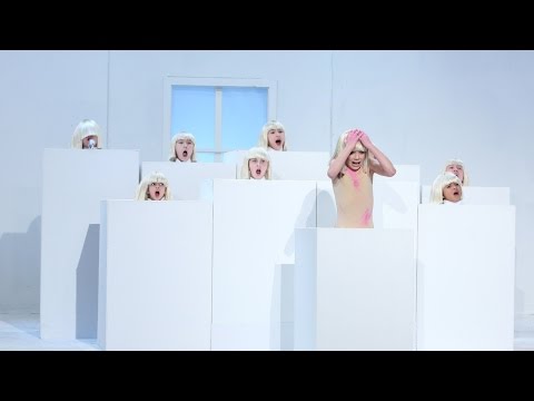 Sia Performs 'Elastic Heart'