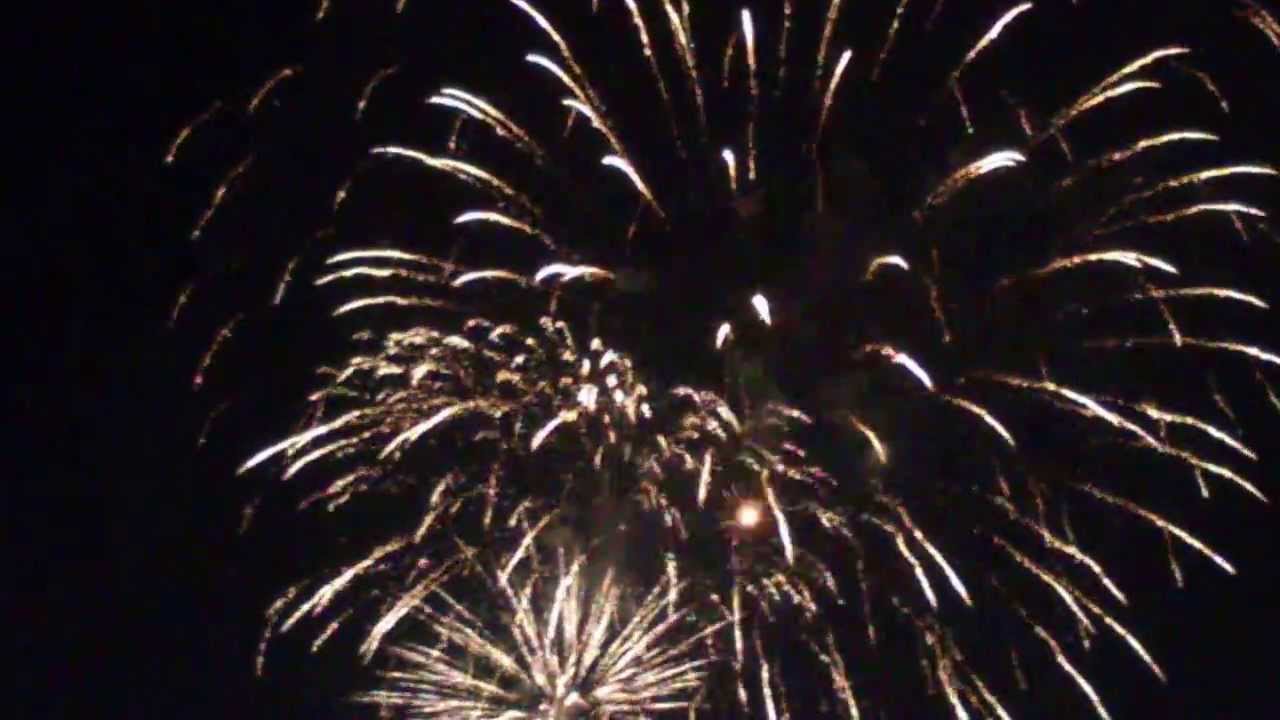 Fuochi d'artificio alla notte rosa 2013 (Rimini) - YouTube