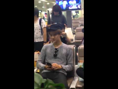 140907 SEHUN at AIRPORT (make me die)
