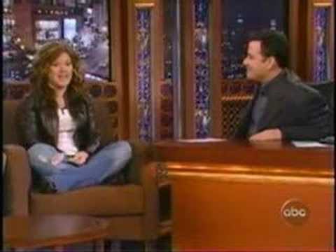 Funny Kelly Clarkson Moments Part 2....