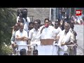 పొత్తులు లేవ్..ప్యాకేజీలు లేవ్..ఒకటే జండా ఒక్కటే అజెండా.. YS Jagan Emotional Speech about People  - 05:05 min - News - Video