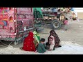 Undocumented Afghans go underground in Pakistan  - 03:47 min - News - Video