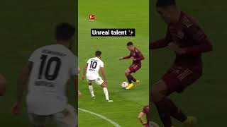 UNREAL Dribbling 🤩 Musiala vs. 7️⃣ Defenders