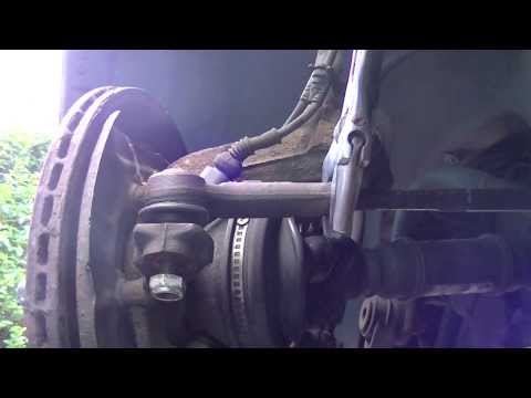 VW Golf IV - Tie Rod End Replacement