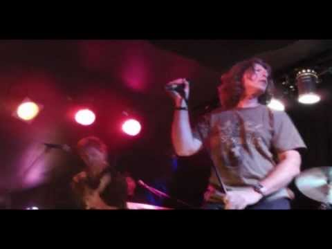 Authority Song - The Houserockers Live! at the Queens - Thursday, Aug 11 2011.wmv