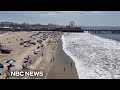 Hundreds of swimmers rescued by dangerous rip currents