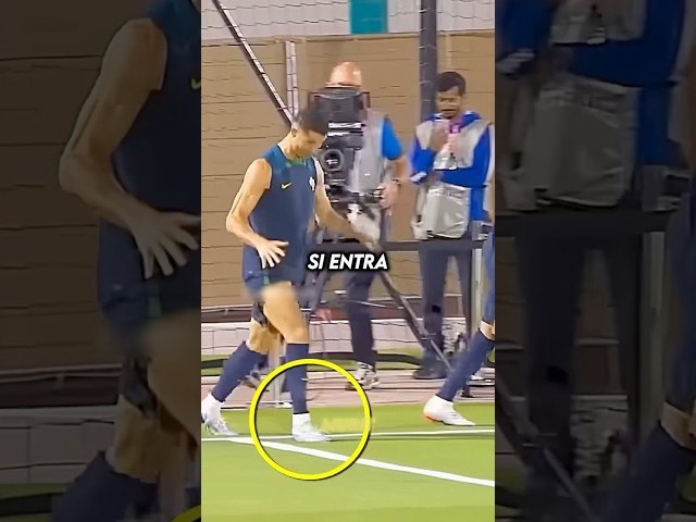 ¿Porque RONALDO Siempre ENTRA con el Pie Derecho? 🤔