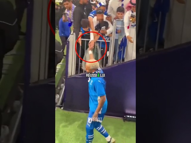 QUAND UN FAN VOLE LA BAGUE DE NEYMAR 💍😱 #football #shortvideo #shorts #foot