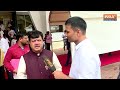 Amol Mitkari पर भड़के BJP Leader Pravin Darekar, Seat Allotment और CM पद को लेकर बवाल!  - 02:44 min - News - Video