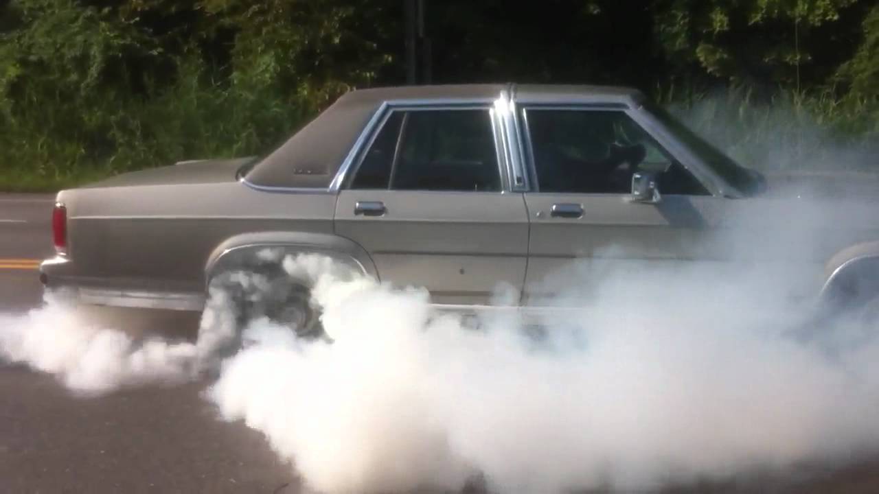 Ford crown victoria burnout #10