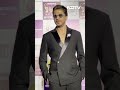 Shah Rukh Khan रामजाने के गेटअप में नजर आए, बस Hair Style रहा अलग - 00:47 min - News - Video