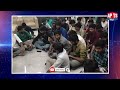 కూకట్పల్లి JNTU లో విద్యార్ధుల ధర్నా  - 00:37 min - News - Video