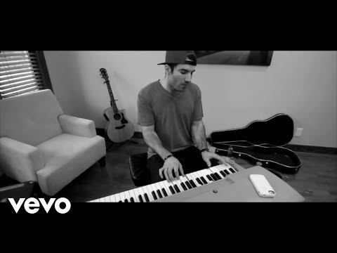 Sam Hunt - Make You Miss Me (Live/Acoustic)