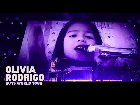 Olivia Rodrigo - teenage dream (From GUTS World Tour on Netflix)