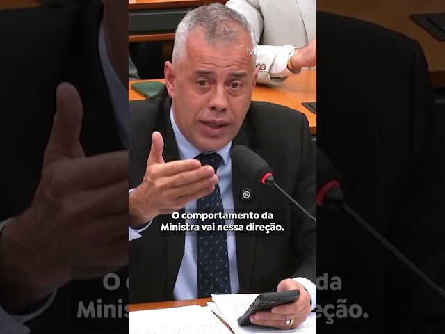 A ministra Marina Silva foi novamente alvo de insultos por parte de parlamentares
