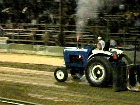 Ford 9000 tractor pulling #10