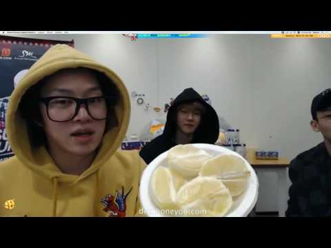 161216 Baekhyun eating lemon @ SM Super Celeb League