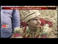 CM KCR attends his domestic worker Satish marriage in Hyderabad