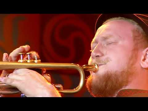 Aleksandar Kashtanov Orkestar - Bubamara Brass Band - Orkestar Aleksandra Kashtanova - Bengalsko Sunce - Mir Sibiri 2019