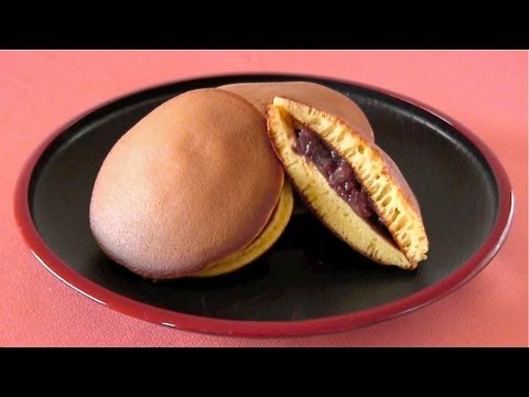 Dorayaki (Japanese Red Bean Pancake) with Nutella どら焼き レシピ - OCHIKERON ...