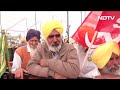 Kisan Mahapanchayat में हजारों की संख्या में किसान, क्या बोले Darshan Pal? | Farmers Protest | Delhi  - 08:09 min - News - Video