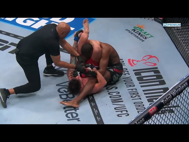 El chileno Ignacio Bahamonde somete a Turner en el primer asalto l UFC 313