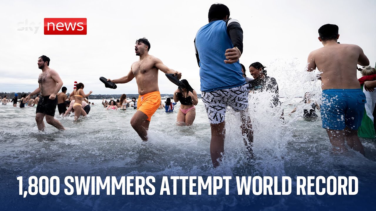 LIVE | Guinness World Record for the largest number of polar swimmers in the Czech Republic