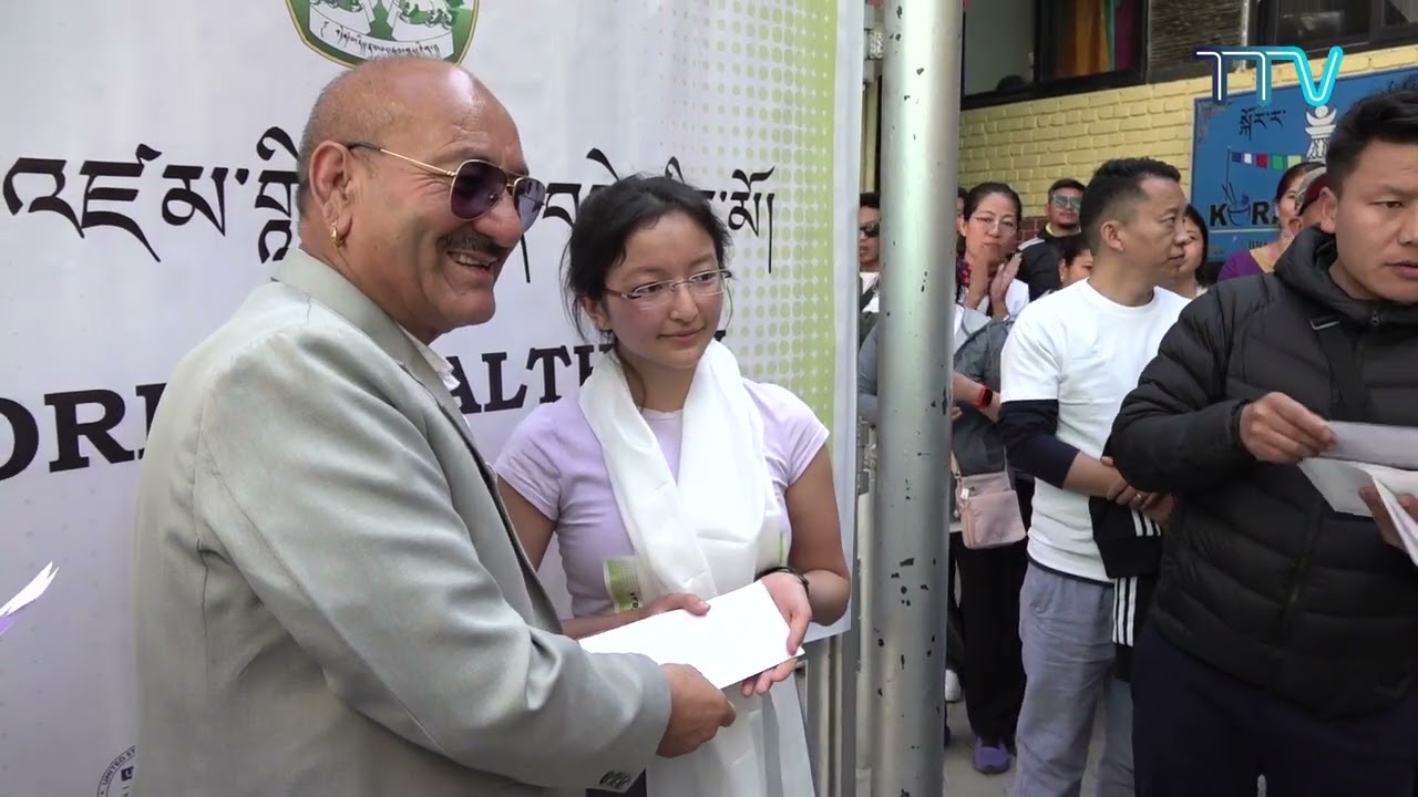 རྒྱང་རྒྱུག་འགྲན་བསྡུར་ལམ་ནས་འཛམ་གླིང་འཕྲོད་བསྟེན་ཉིན་མོ་སྲུང་བརྩི་ཞུས་པ།