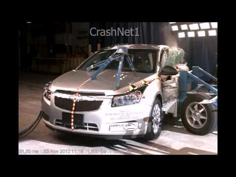 Відео краш-тесту Chevrolet Cruze з 2009 року