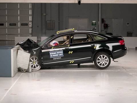 ვიდეო ავარიის ტესტი Audi A6 2005 - 2008