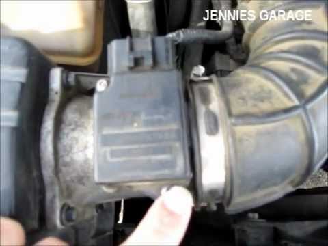 How to replace oxygen sensor on 97 ford taurus #8