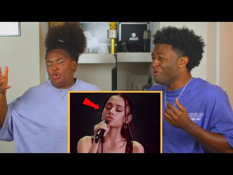 ARIANA GRANDE WHISTLES LIKE NEVER BEFORE (HOW DID SHE DO THAT?!😨)