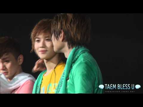 110101 Taemin holding back tears + OnTae moment fancam @ SHINeeWorld Concert D1 (Seoul)
