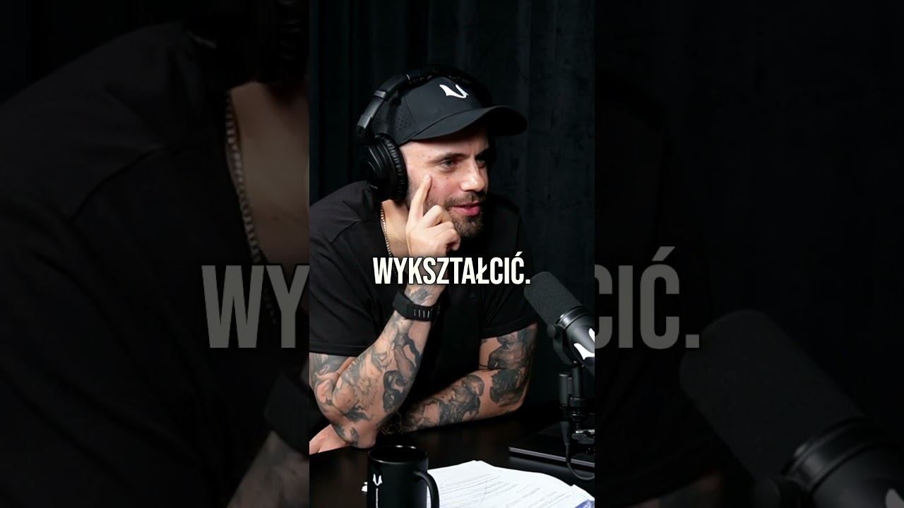 02 Czy Atak Kosmitów To Jedyna Szansa Na Zjednoczenie Świata? – ft. prof. Piotr Zielonka