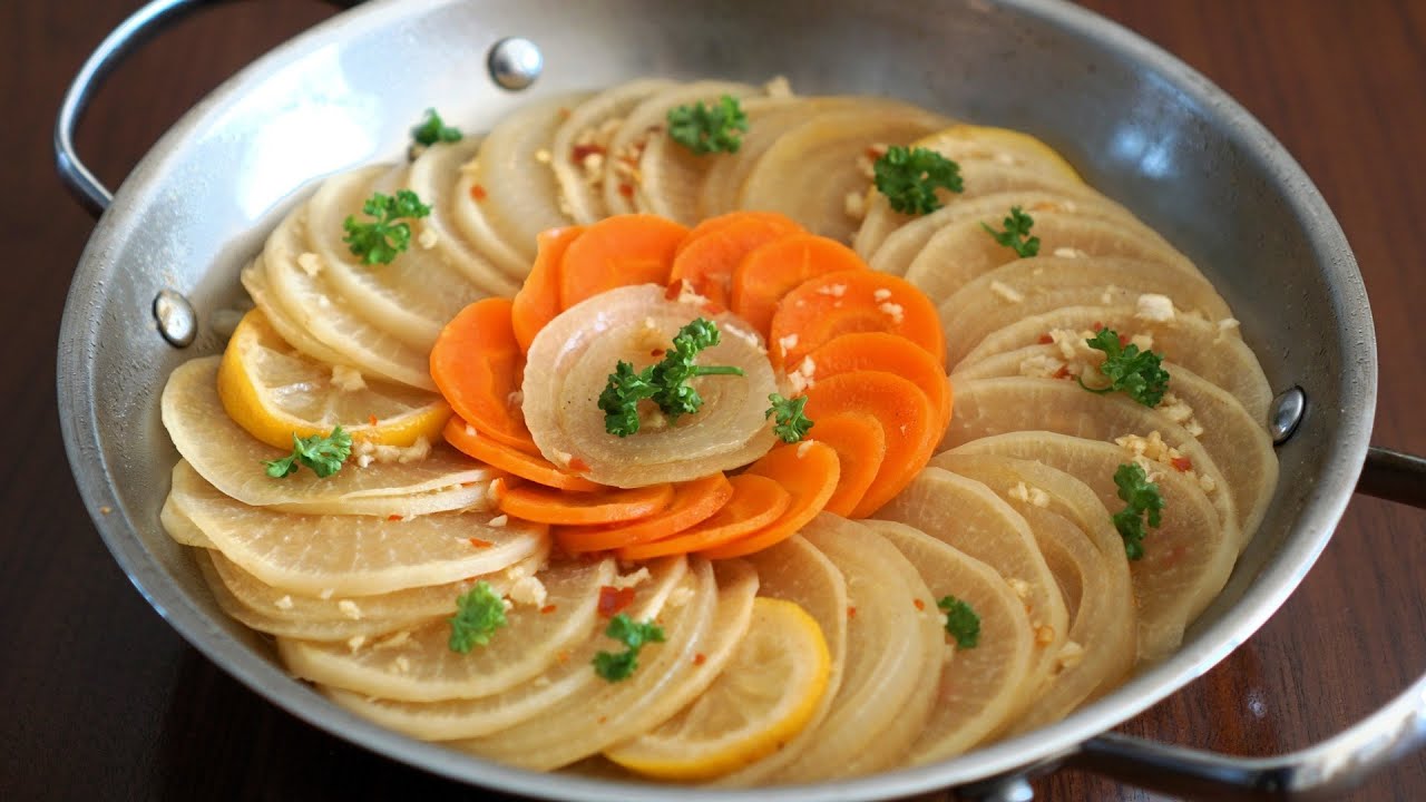 무 이렇게 드세요! 감기예방은 물론 속 편안하고 해독에 좋은 무조림 만드는법 레시피