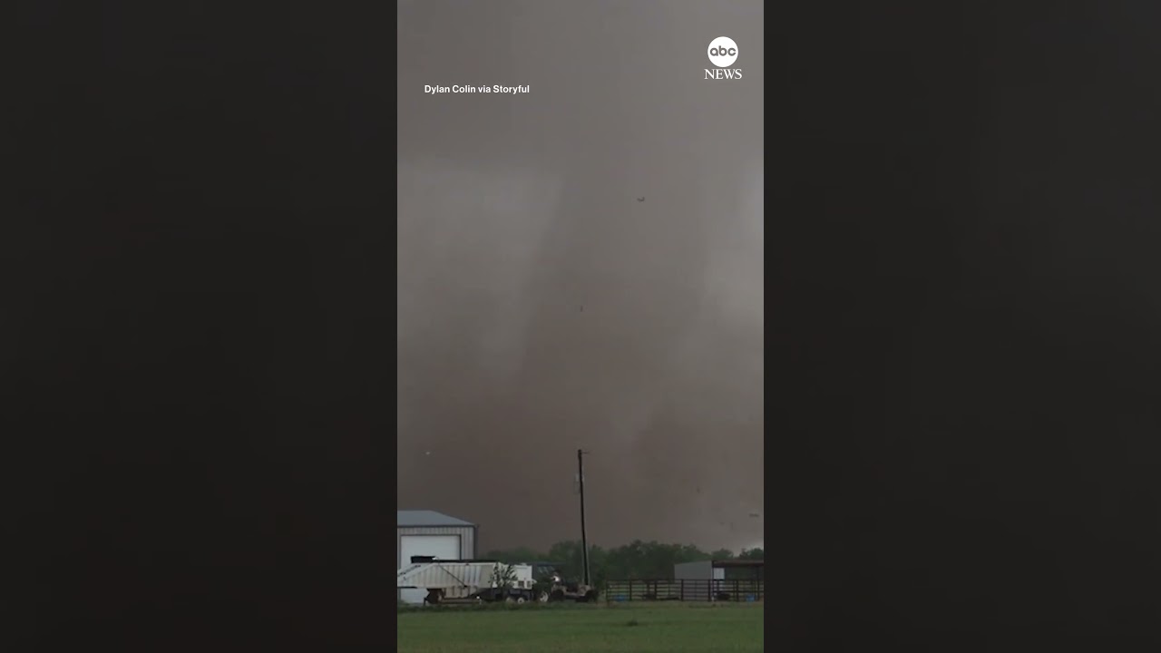 Large tornado spotted in central Texas