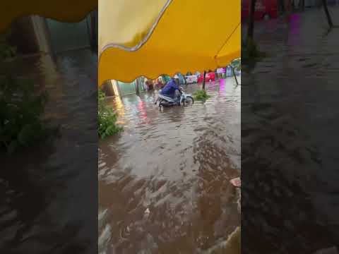 mưa to quá #youtuber