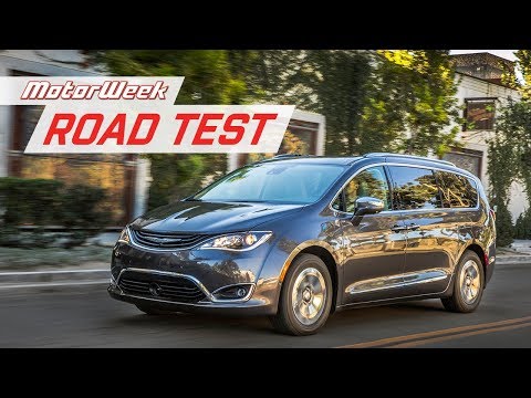 2018 Chrysler Pacifica Hybrid | Road Test
