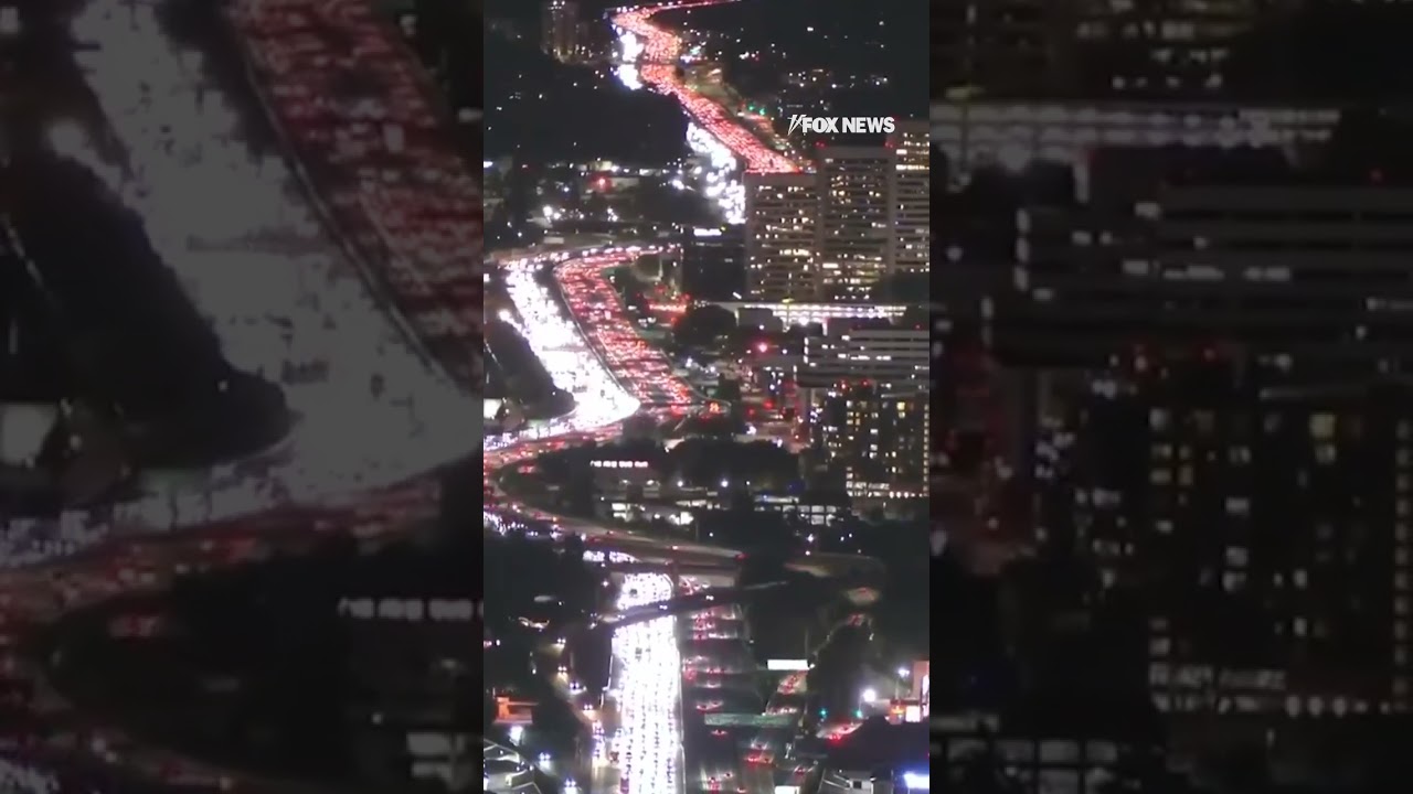 HIT THE ROAD, DUDE: Thanksgiving travelers flood Cali freeway #thanksgiving #shorts #travel